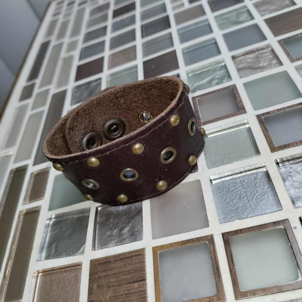 Vtg Brown Leather bracelet
